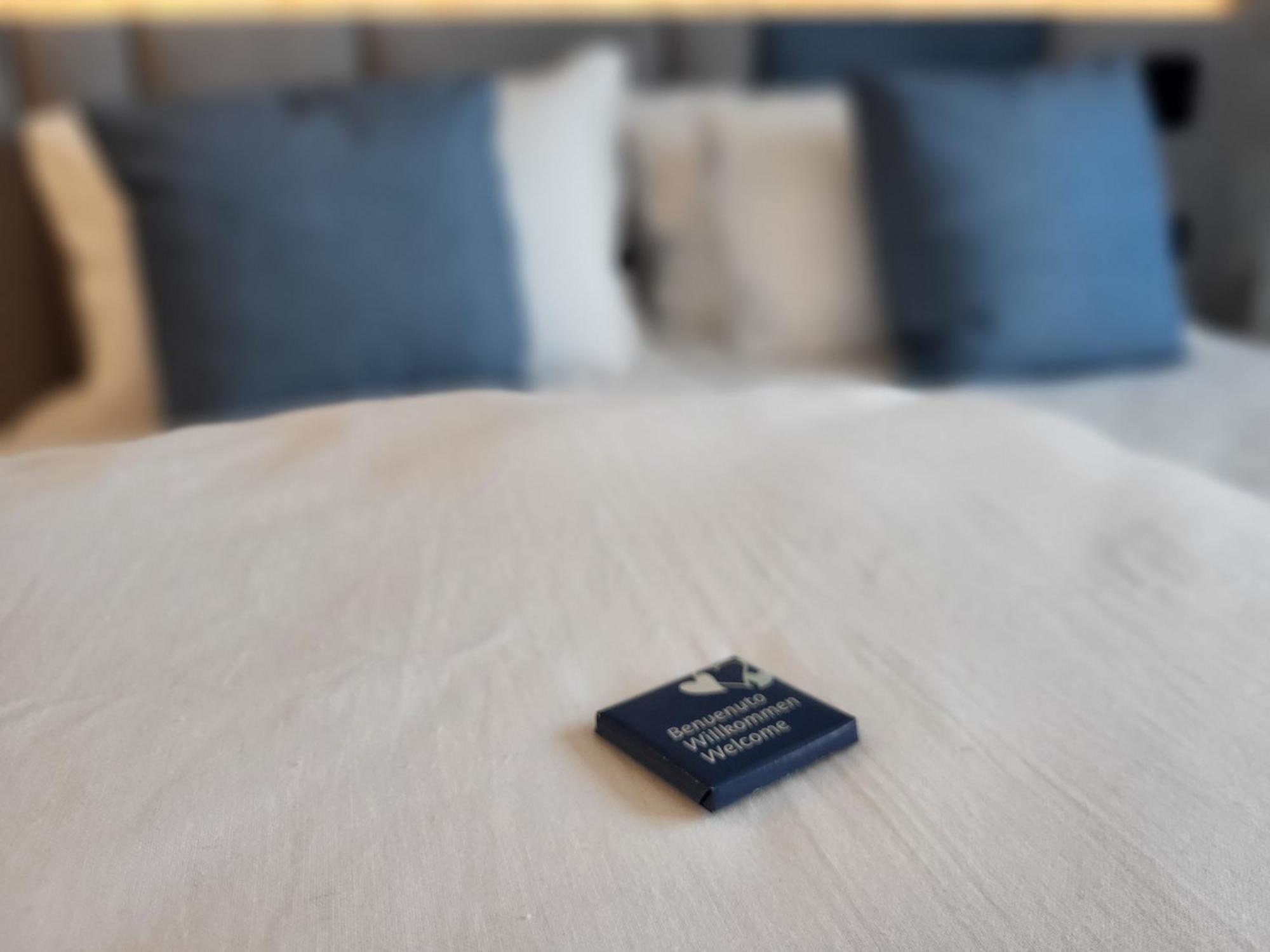 Attilio High Living Suites - Adults Only トッリ・デル・ベーナコ 部屋 写真