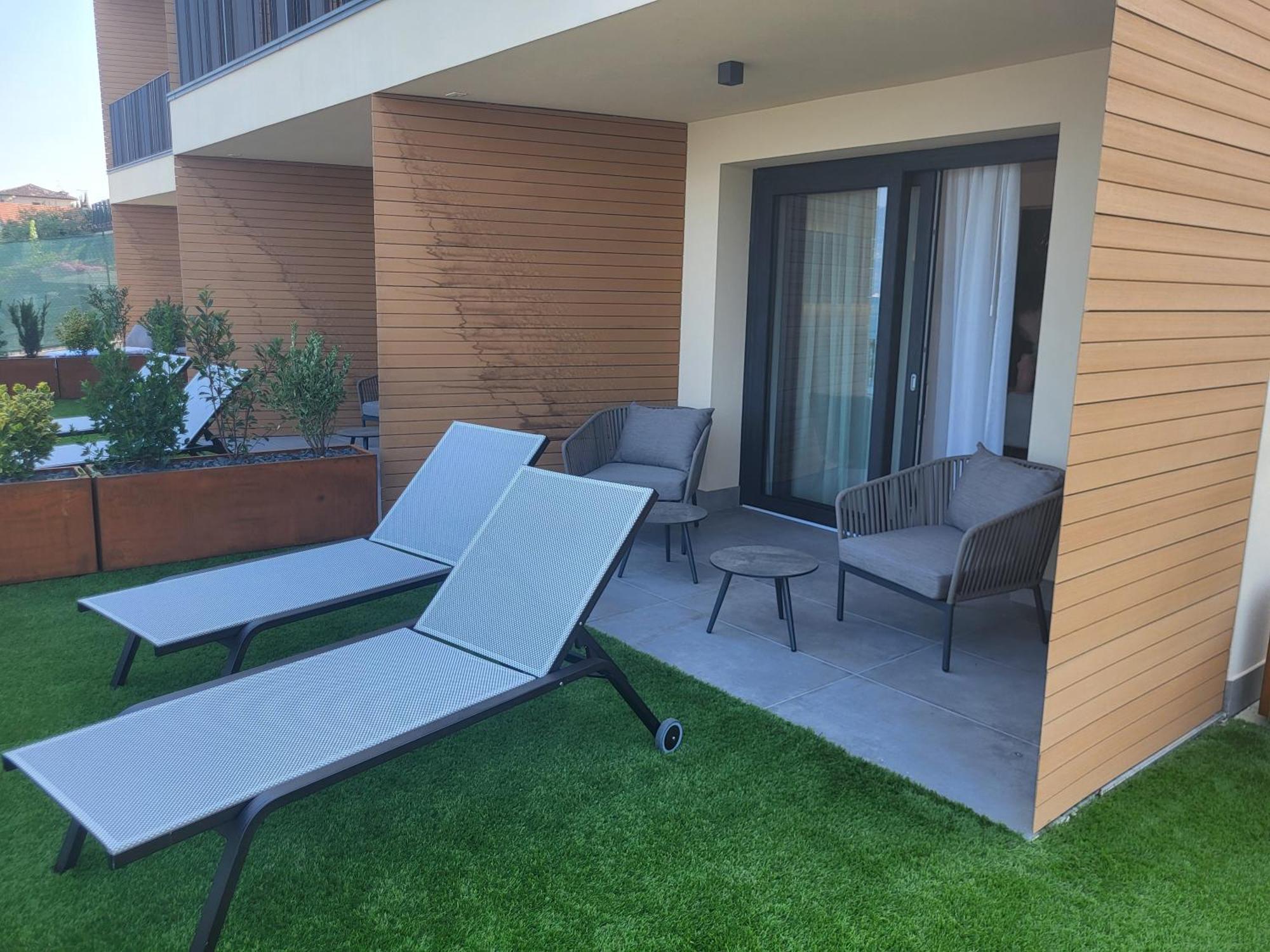 Attilio High Living Suites - Adults Only トッリ・デル・ベーナコ 部屋 写真