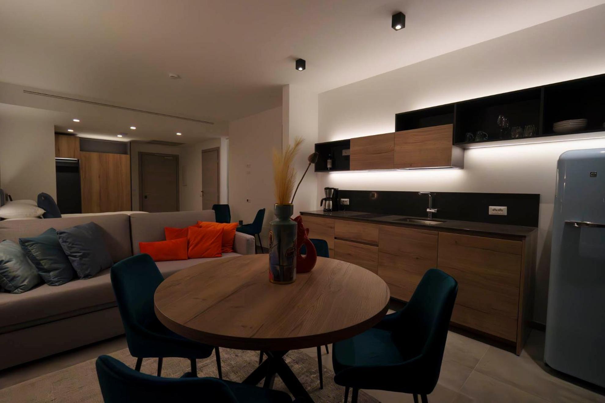 Attilio High Living Suites - Adults Only トッリ・デル・ベーナコ エクステリア 写真